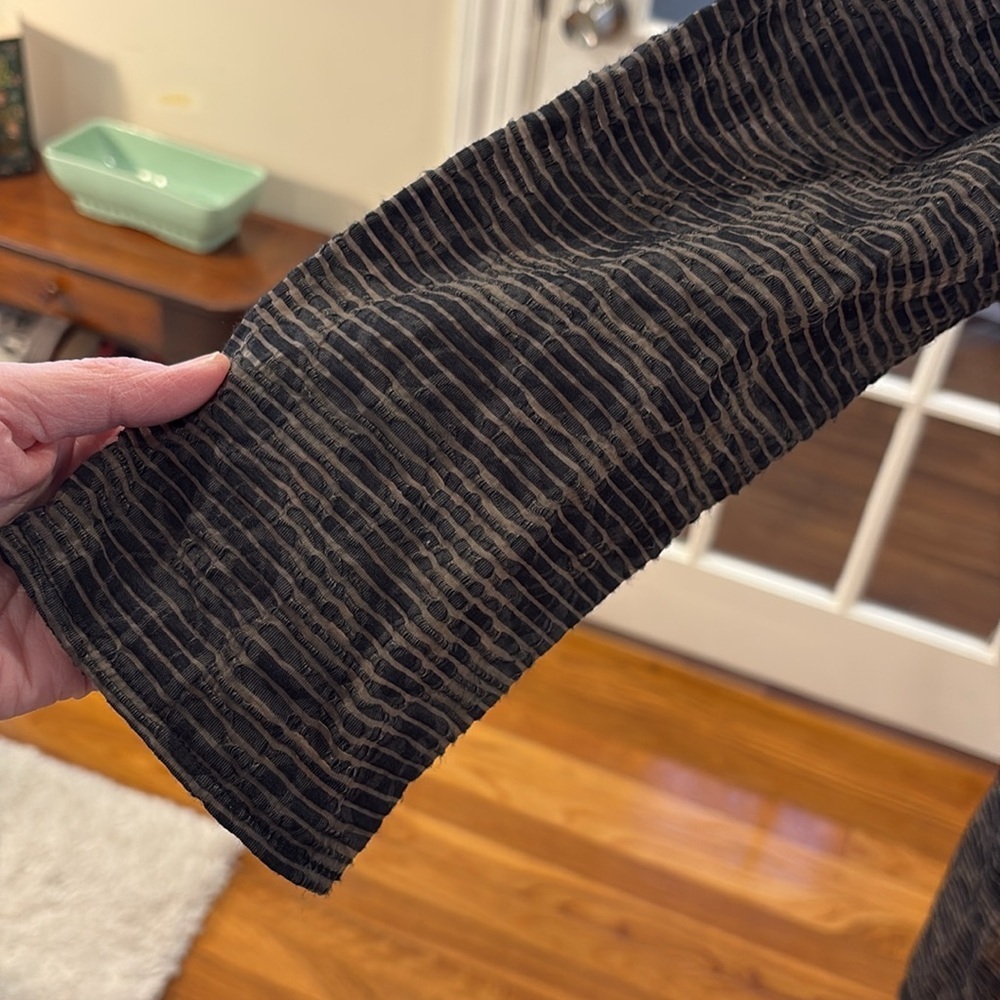 Habitat Black Striped Button Down Top. Size M - Picture 2 of 8